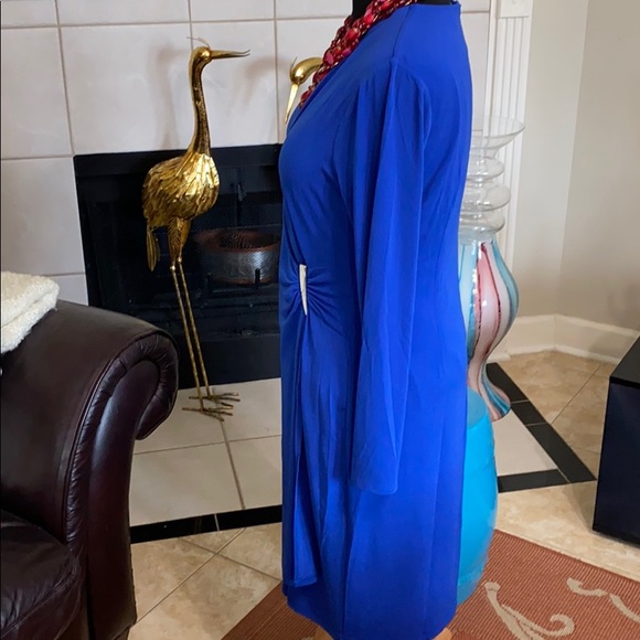 Bold and bright in a London Times dress! - Picture 10 of 12